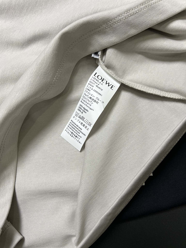 ブランドTシャツ全体デザイン